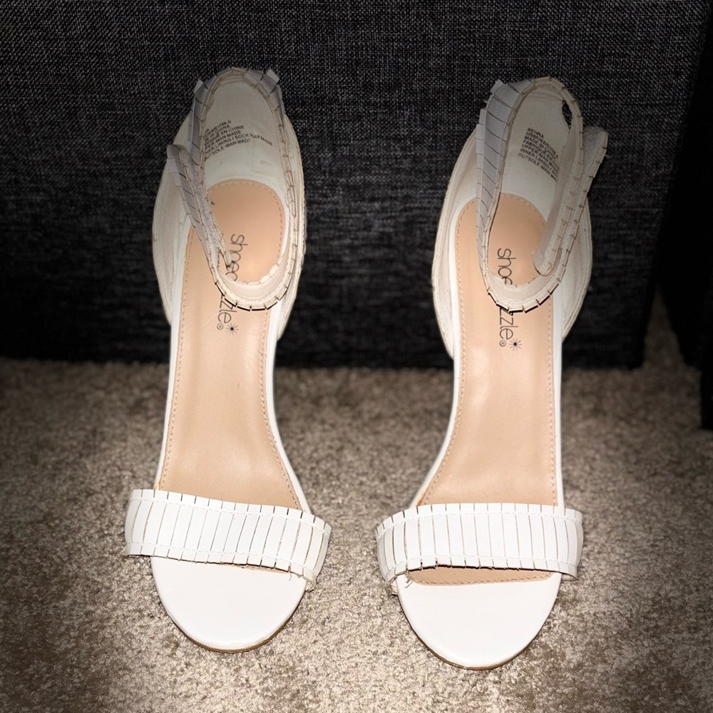Elegant White Shoe Dazzle Stiletto Heels - Picture 2 of 4
